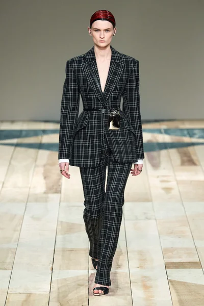 Look 6